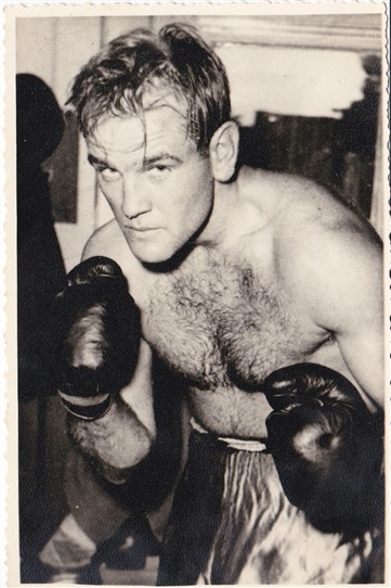 Photo:'Mick' Cowen as a pro fighter.