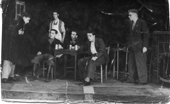 Photo:Tweeddale Drama group in The Hole in the ground. The older gentleman in glasses is Hugh Morris who later became Head of No.6 School