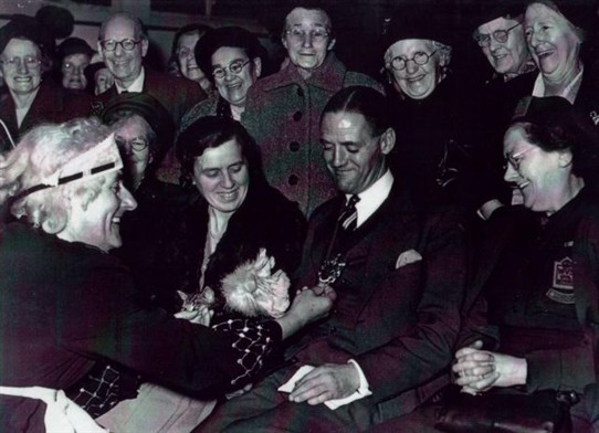 Photo:St. Helier and Morden Darby and Joan Club Concert, Middleton Road. 14th Nov. 1953