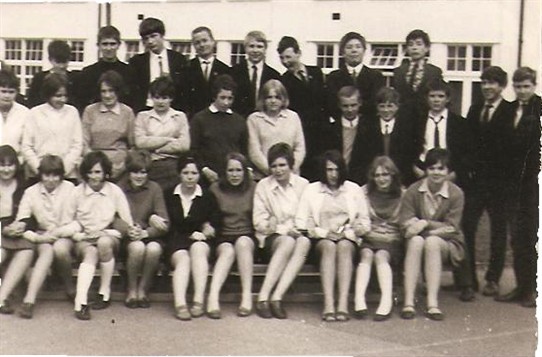 Photo:Gaynesford School group  c. 1967/68