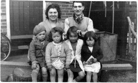Photo:Early residents, the Thomas family and neighbours